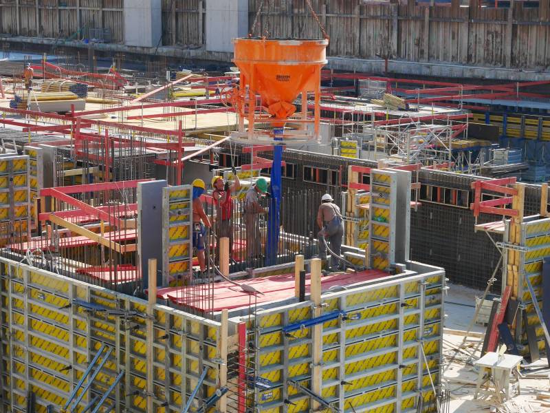 Souscrivez aux assurances obligatoires avant chantier en passant par un courtier spécialisé